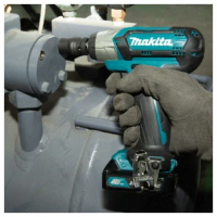 Гайковерт Makita TW161DZ аккум. патрон:квад.3/8" (кейс в комплекте)