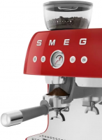 Кофеварка рожковая с встроенной кофемолкой Smeg EGF03RDEU, красный