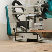 Пила торцовая Makita LS1019L, мощность 1510Вт
